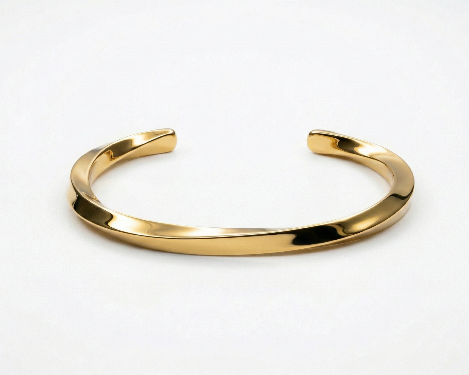 Simple Twist Bracelet