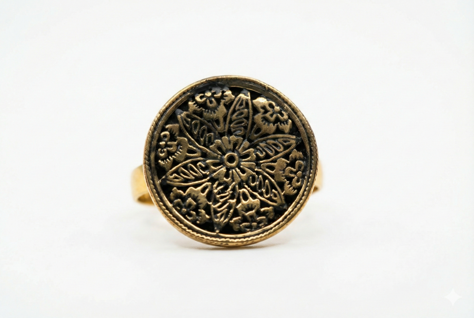 Heirloom Rosette Ring