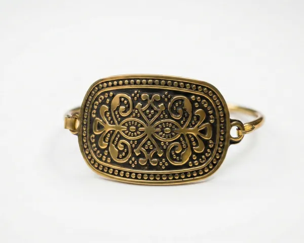Diwan Medallion Cuff