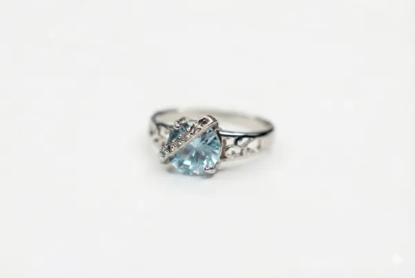 Filigree Azure Ribbon Ring