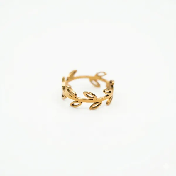 Golden Laurel Crown Ring